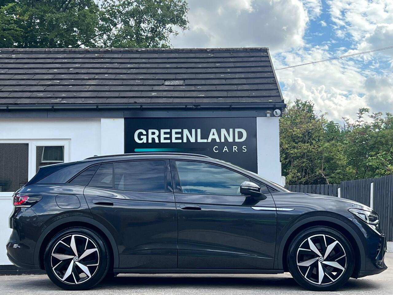Used 2021 Volkswagen ID.4 for sale in Sheffield