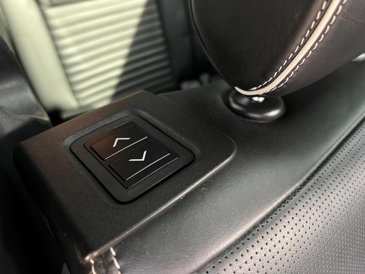 Used 2020 Land Rover Discovery for sale in Sheffield