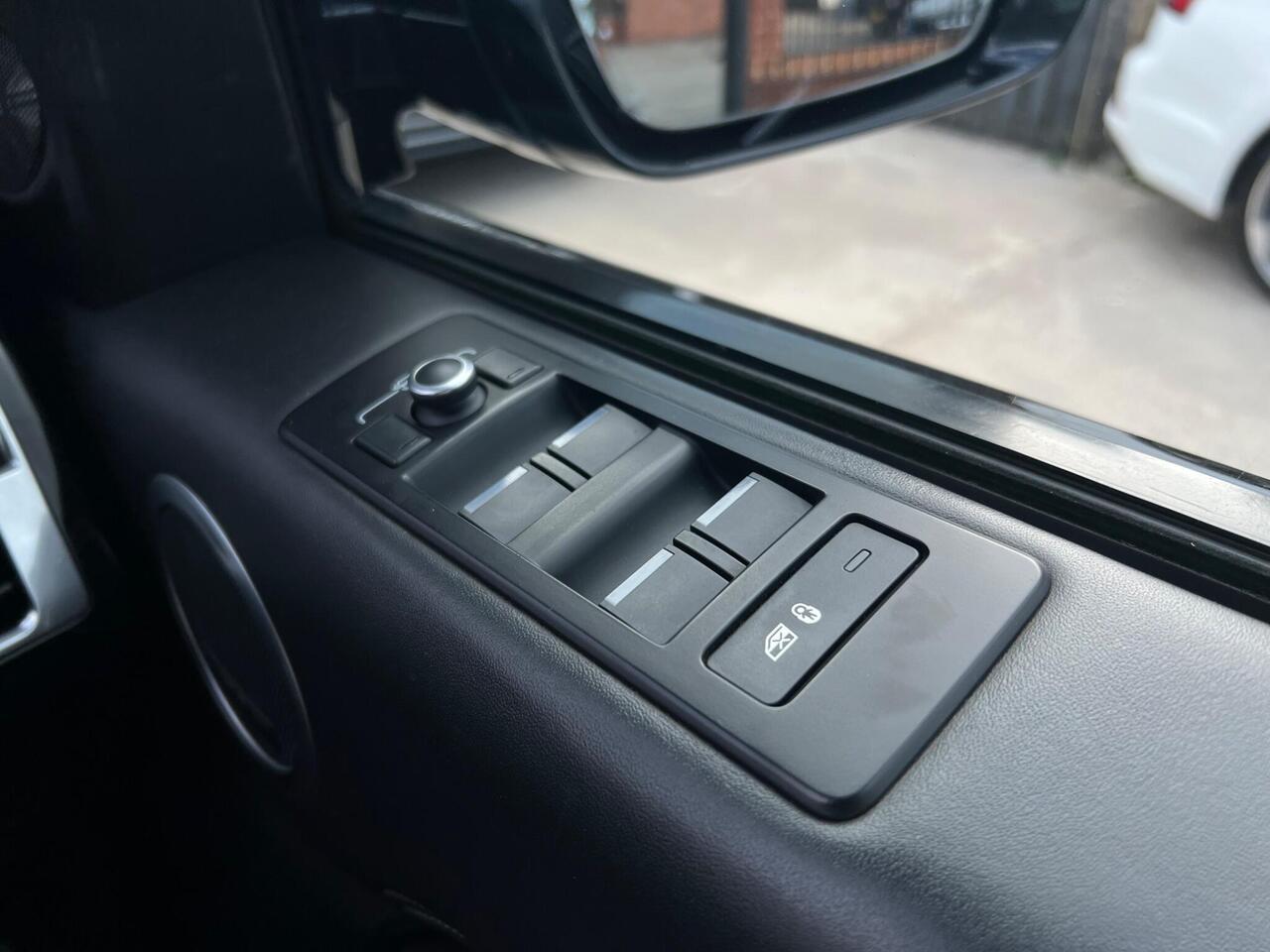 Used 2020 Land Rover Discovery for sale in Sheffield