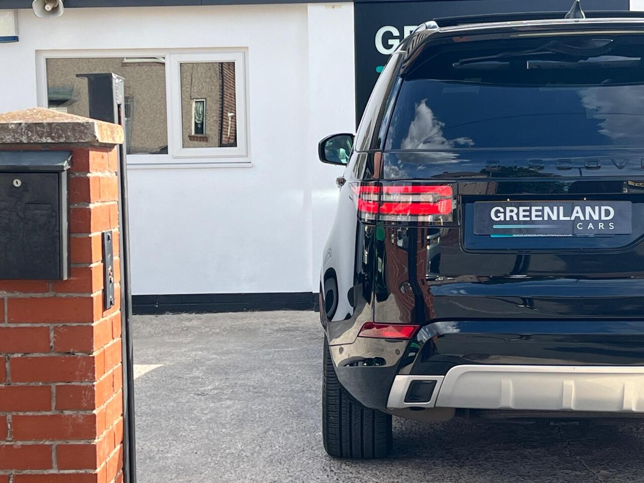 Used 2020 Land Rover Discovery for sale in Sheffield