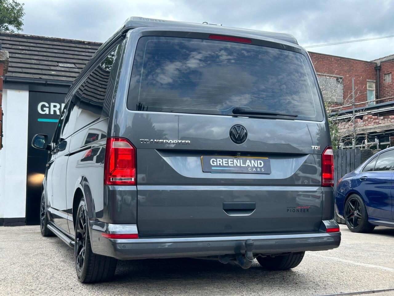 Used 2017 Volkswagen Transporter for sale in Sheffield