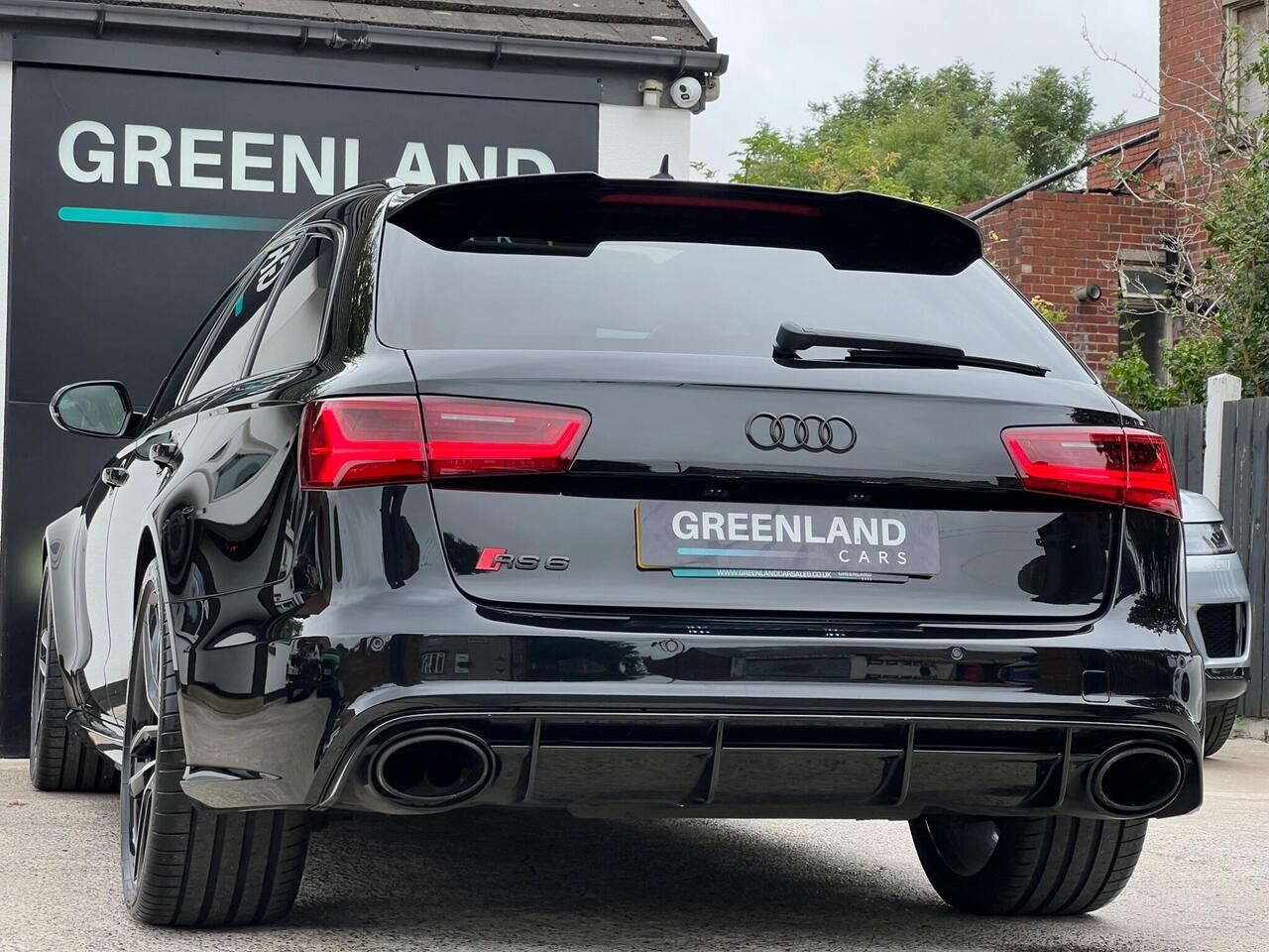 Used 2016 Audi RS6 Avant for sale in Sheffield