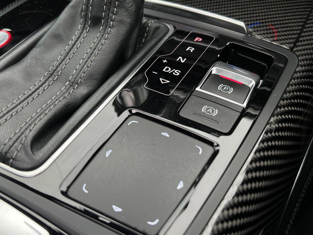 Used 2016 Audi RS6 Avant for sale in Sheffield