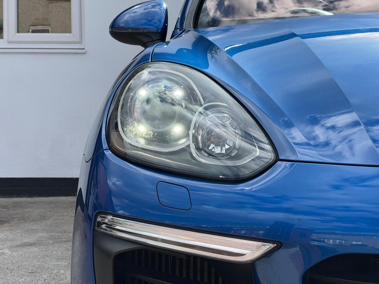 Used 2017 Porsche Cayenne for sale in Sheffield