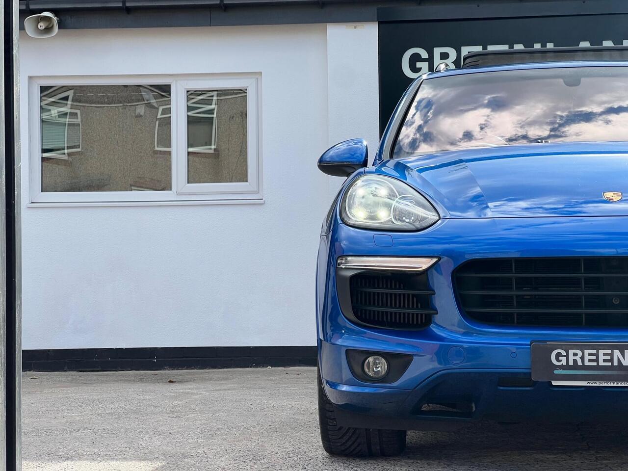 Used 2017 Porsche Cayenne for sale in Sheffield