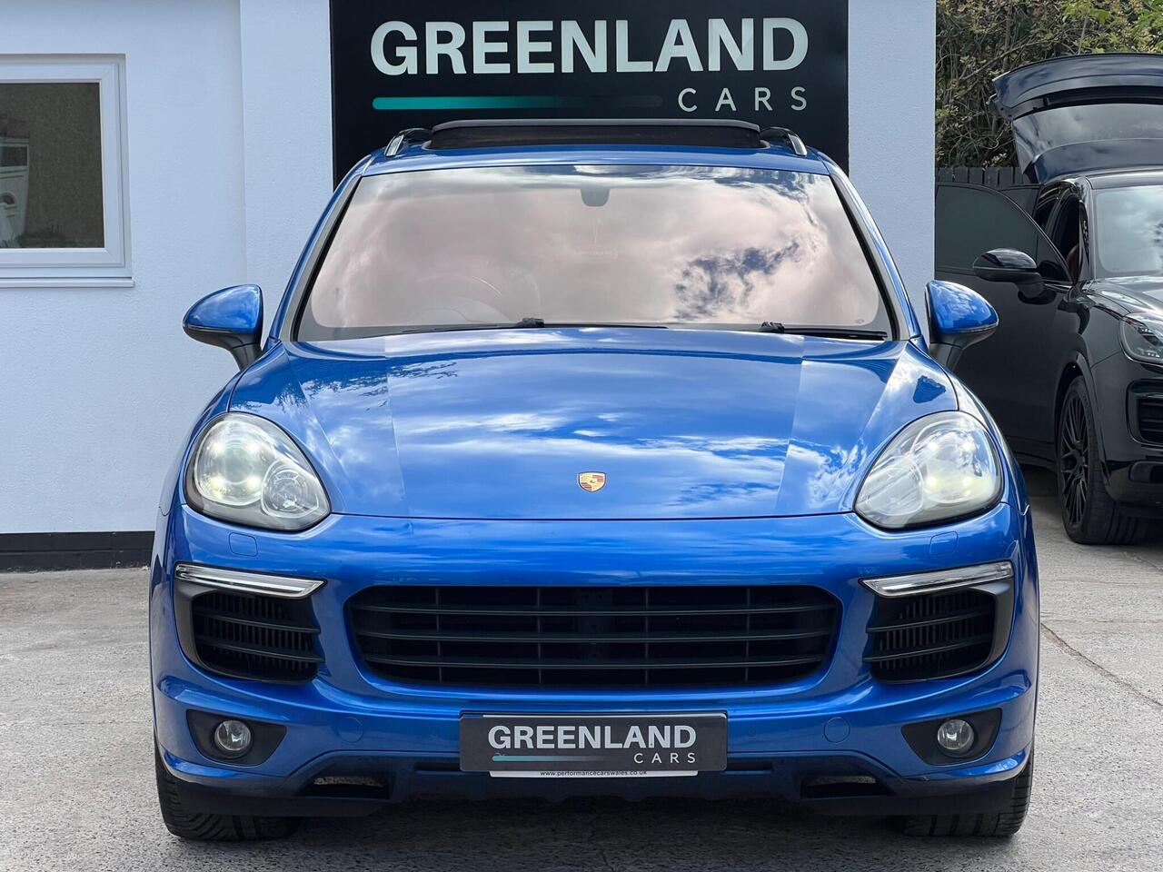 Used 2017 Porsche Cayenne for sale in Sheffield