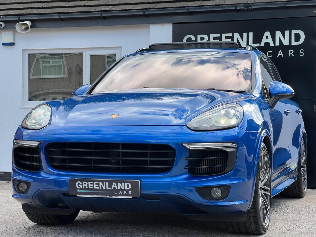 Used 2017 Porsche Cayenne for sale in Sheffield