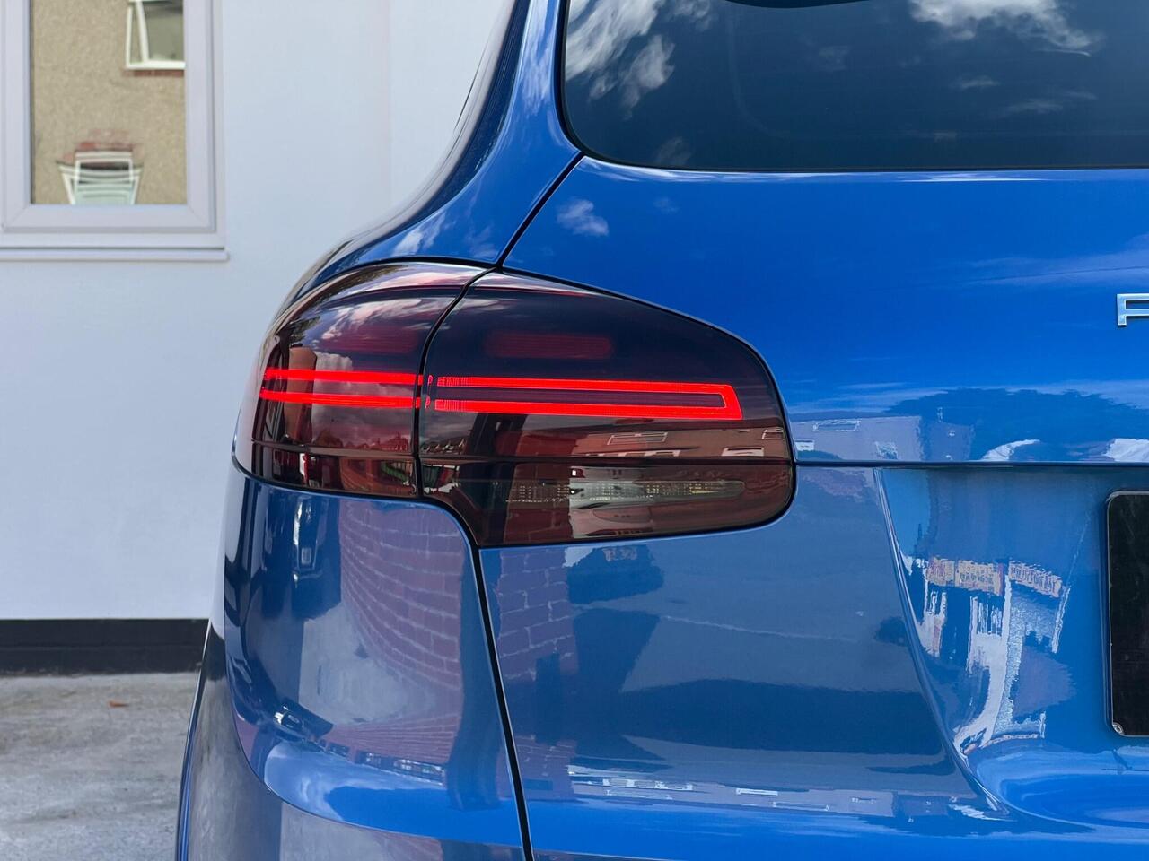 Used 2017 Porsche Cayenne for sale in Sheffield