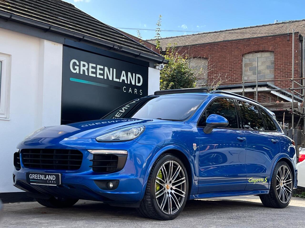 Used 2017 Porsche Cayenne for sale in Sheffield