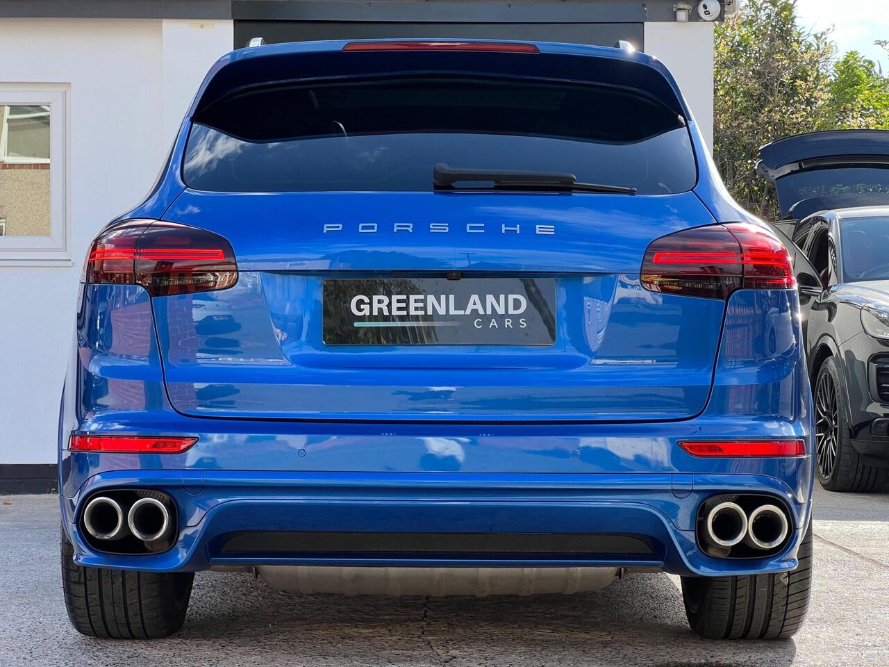 Used 2017 Porsche Cayenne for sale in Sheffield