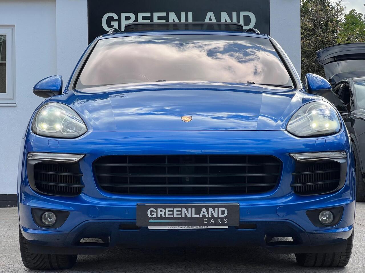 Used 2017 Porsche Cayenne for sale in Sheffield