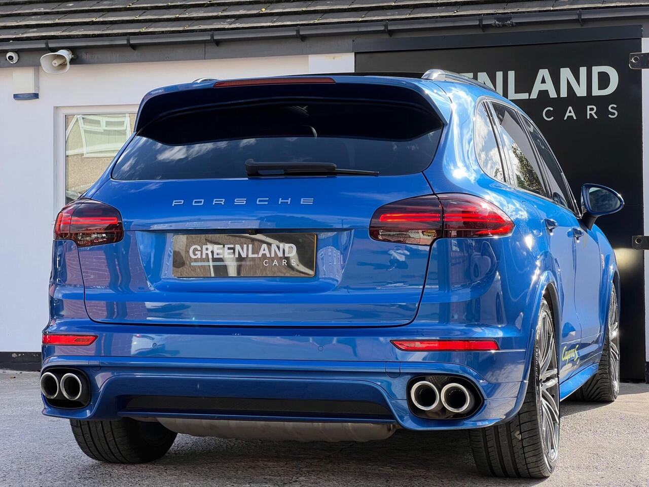 Used 2017 Porsche Cayenne for sale in Sheffield