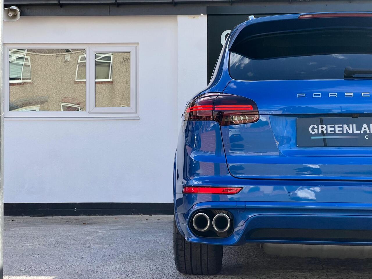 Used 2017 Porsche Cayenne for sale in Sheffield