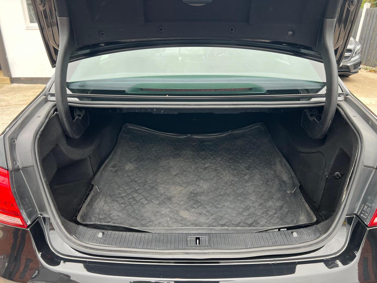 Used 2013 Mercedes-Benz E Class for sale in Sheffield