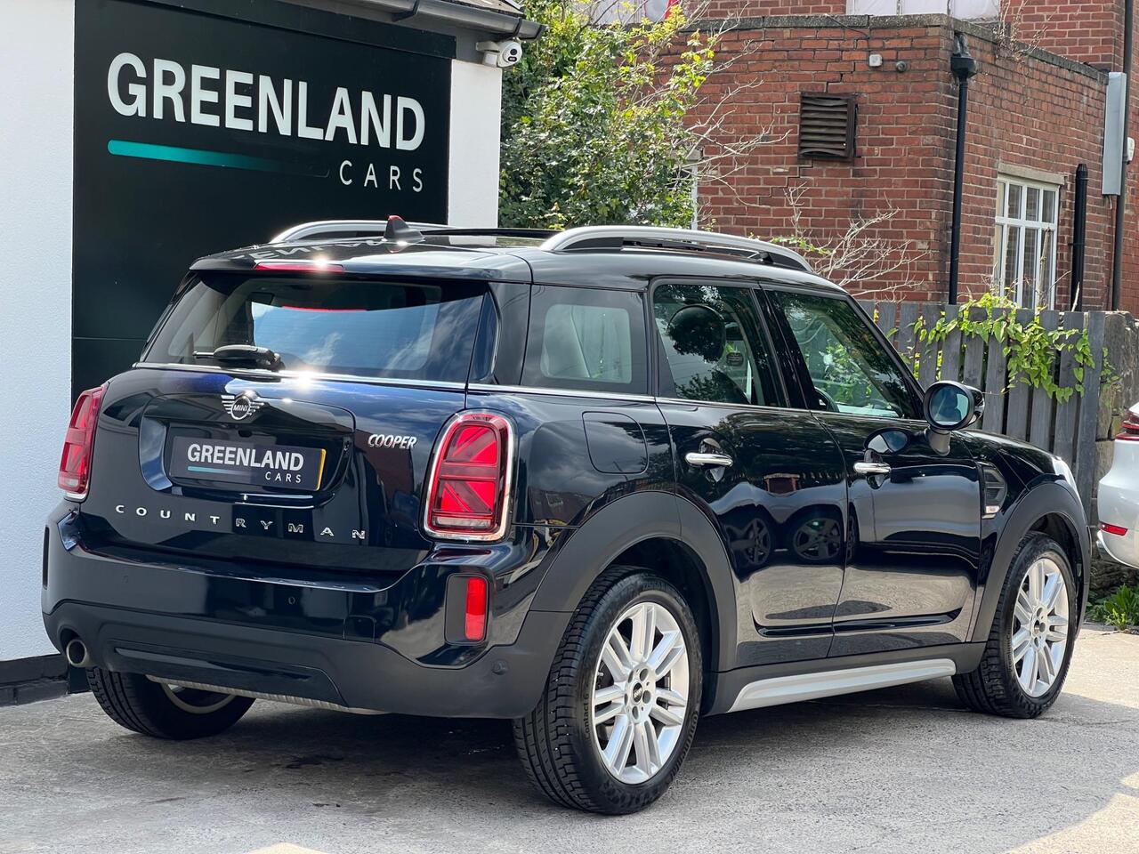 Used 2021 MINI Countryman for sale in Sheffield