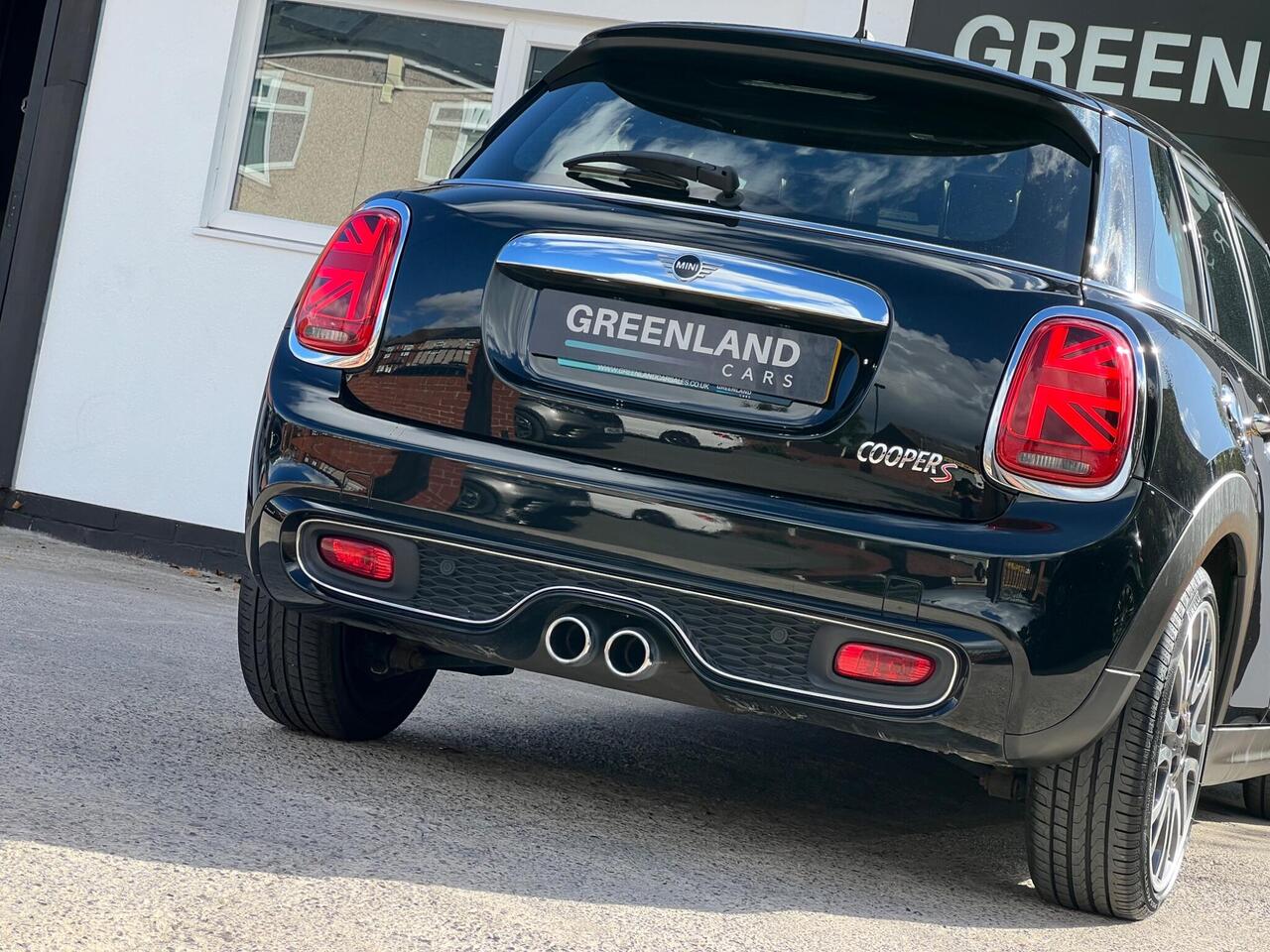Used 2019 MINI Hatch for sale in Sheffield
