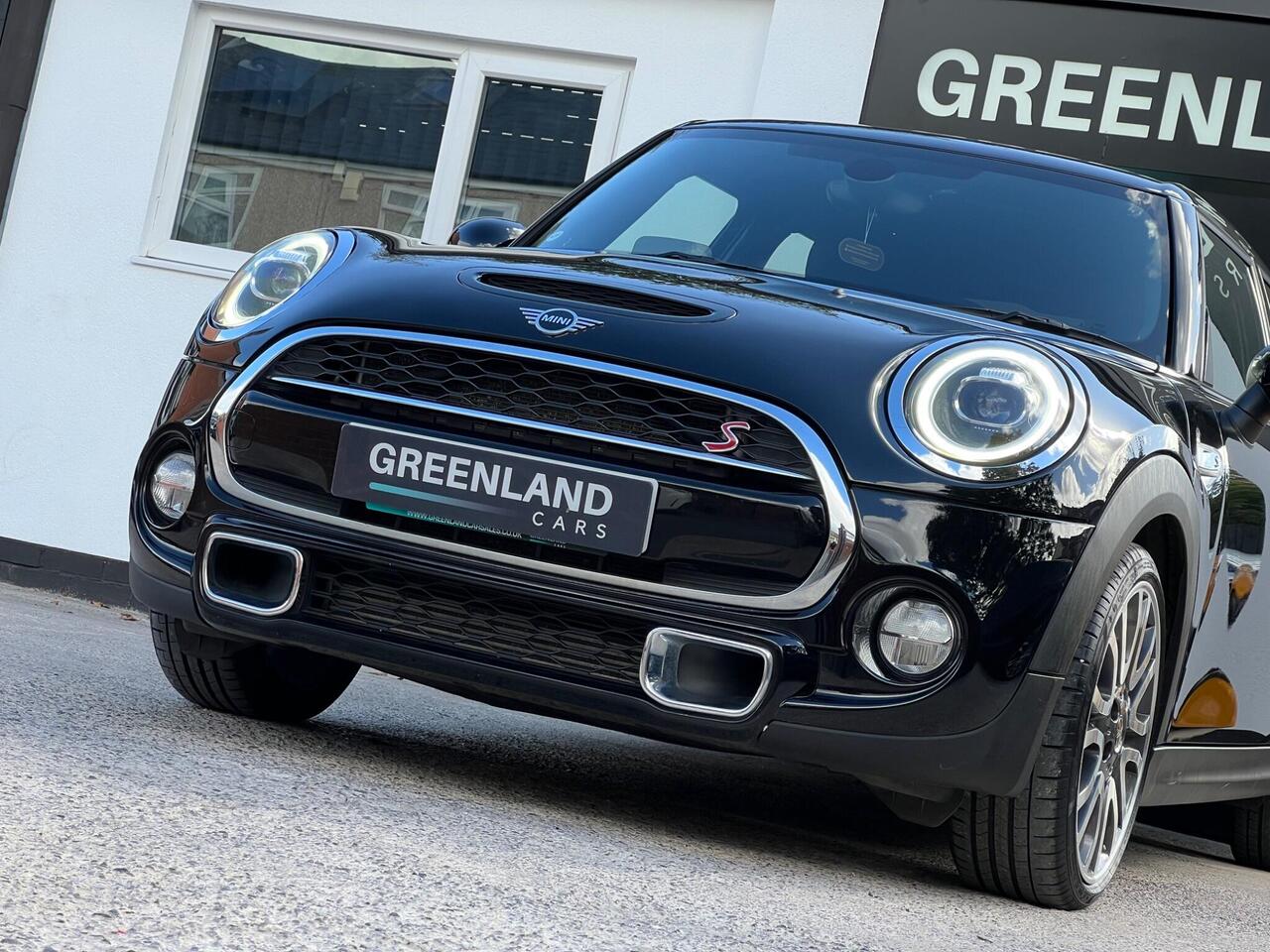 Used 2019 MINI Hatch for sale in Sheffield