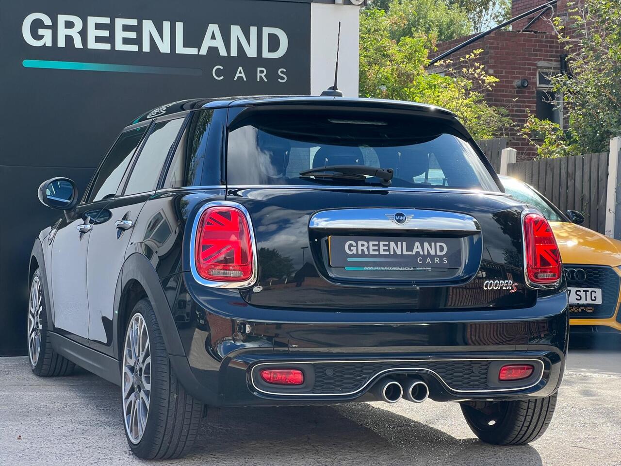 Used 2019 MINI Hatch for sale in Sheffield