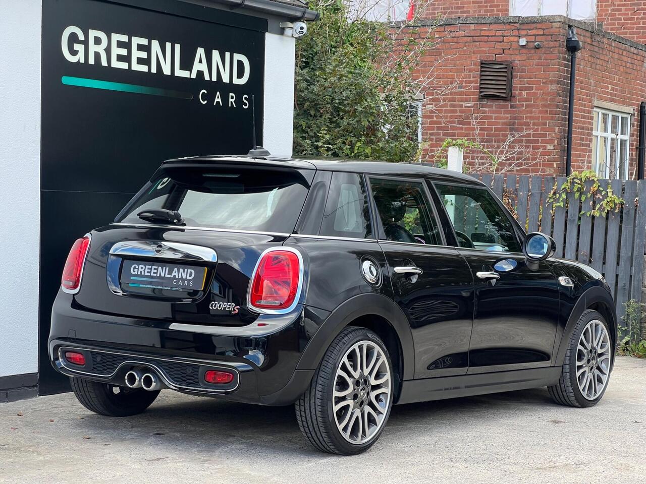 Used 2019 MINI Hatch for sale in Sheffield