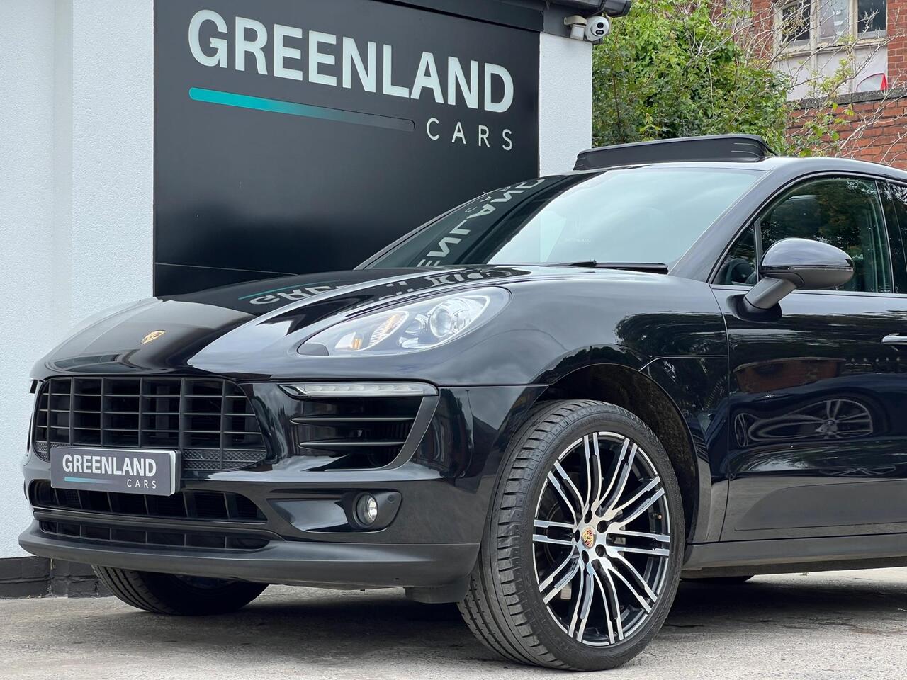 Used 2015 Porsche Macan for sale in Sheffield