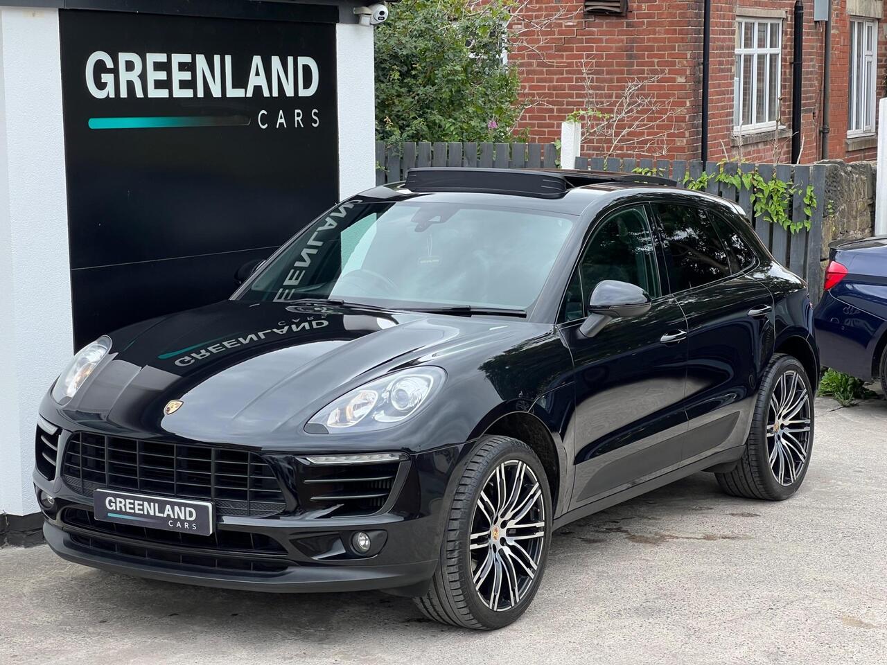 Used 2015 Porsche Macan for sale in Sheffield