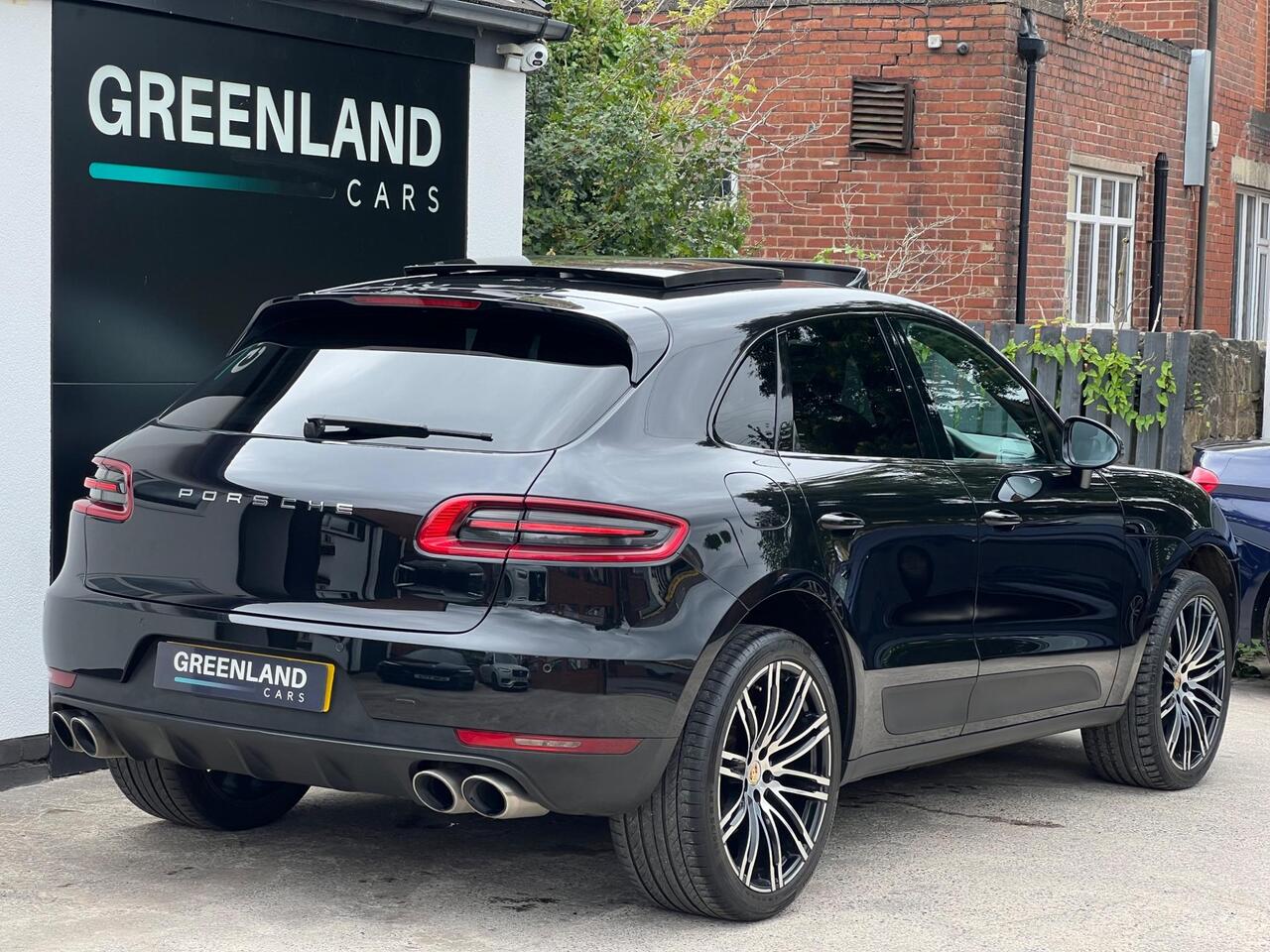 Used 2015 Porsche Macan for sale in Sheffield
