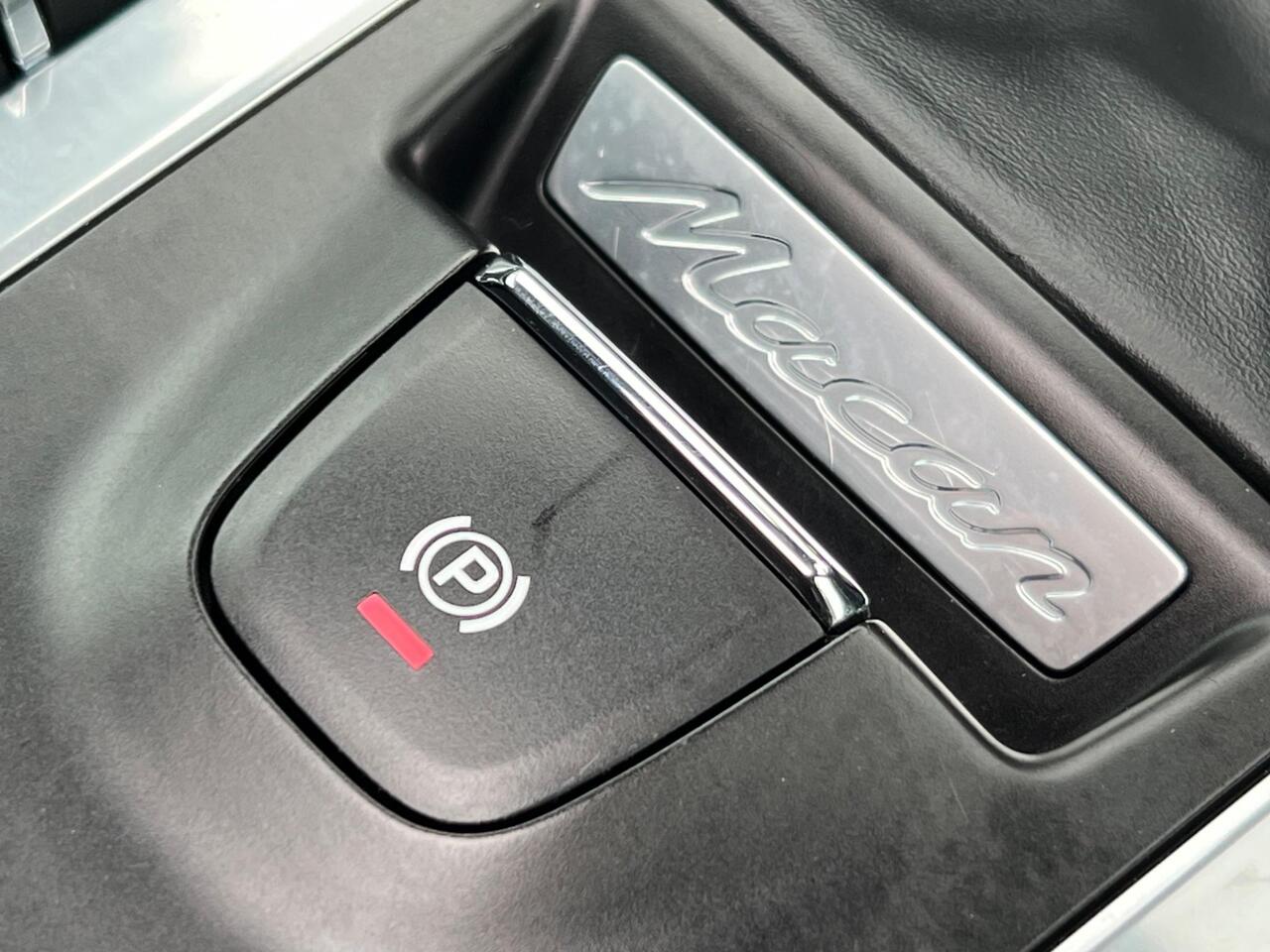 Used 2015 Porsche Macan for sale in Sheffield