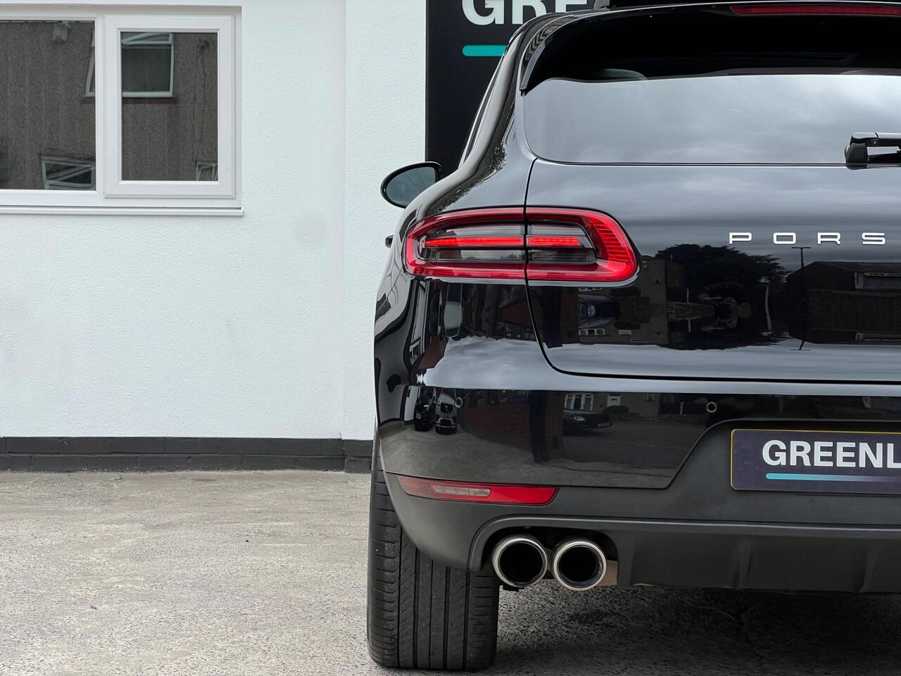 Used 2015 Porsche Macan for sale in Sheffield