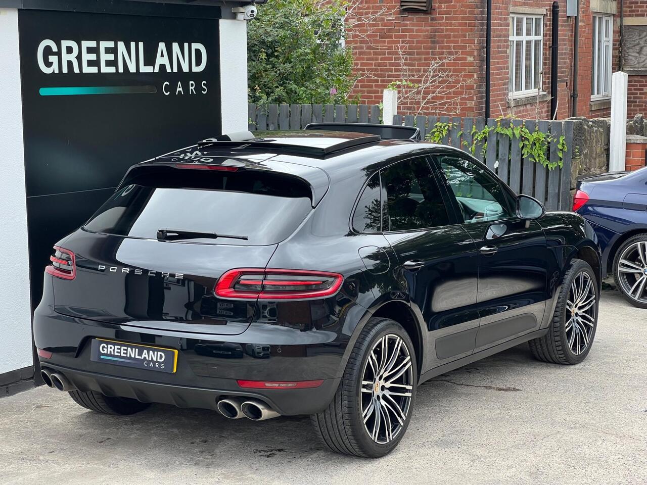 Used 2015 Porsche Macan for sale in Sheffield
