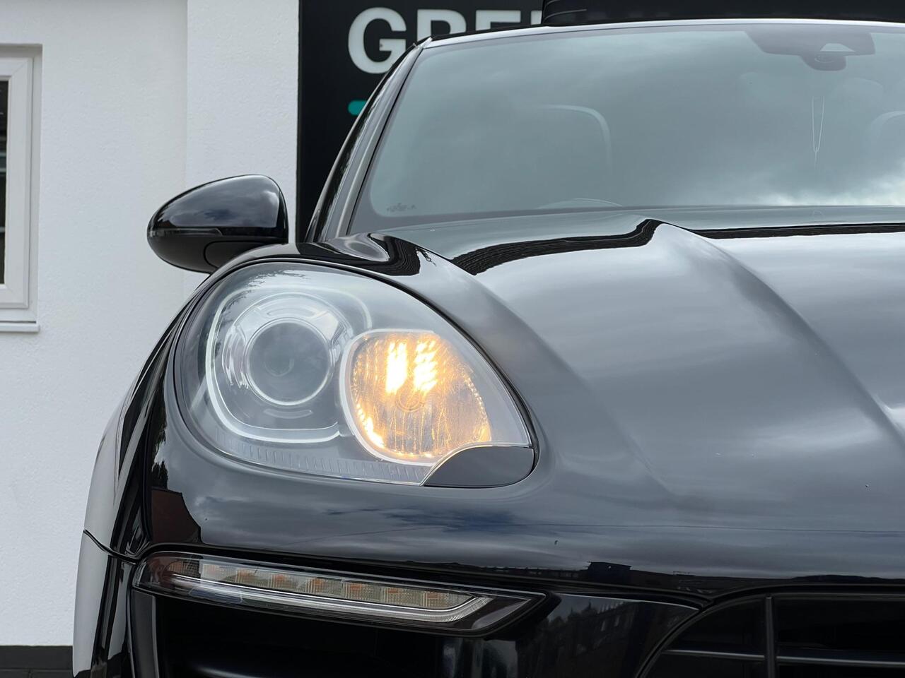Used 2015 Porsche Macan for sale in Sheffield
