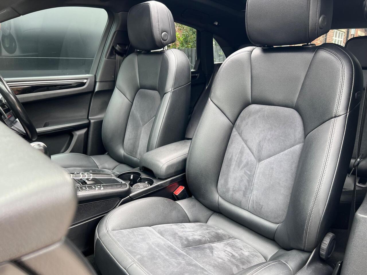 Used 2015 Porsche Macan for sale in Sheffield