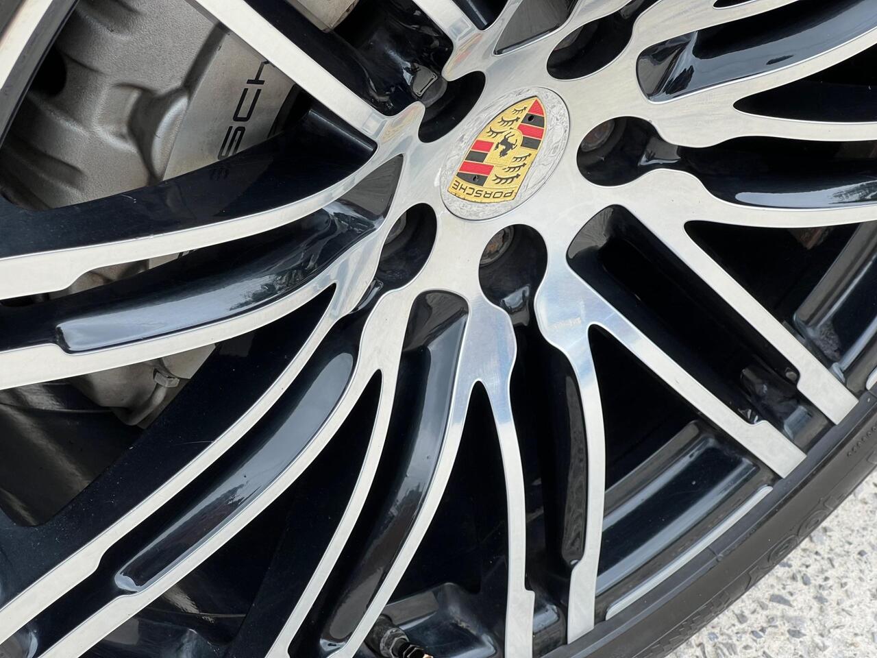 Used 2015 Porsche Macan for sale in Sheffield