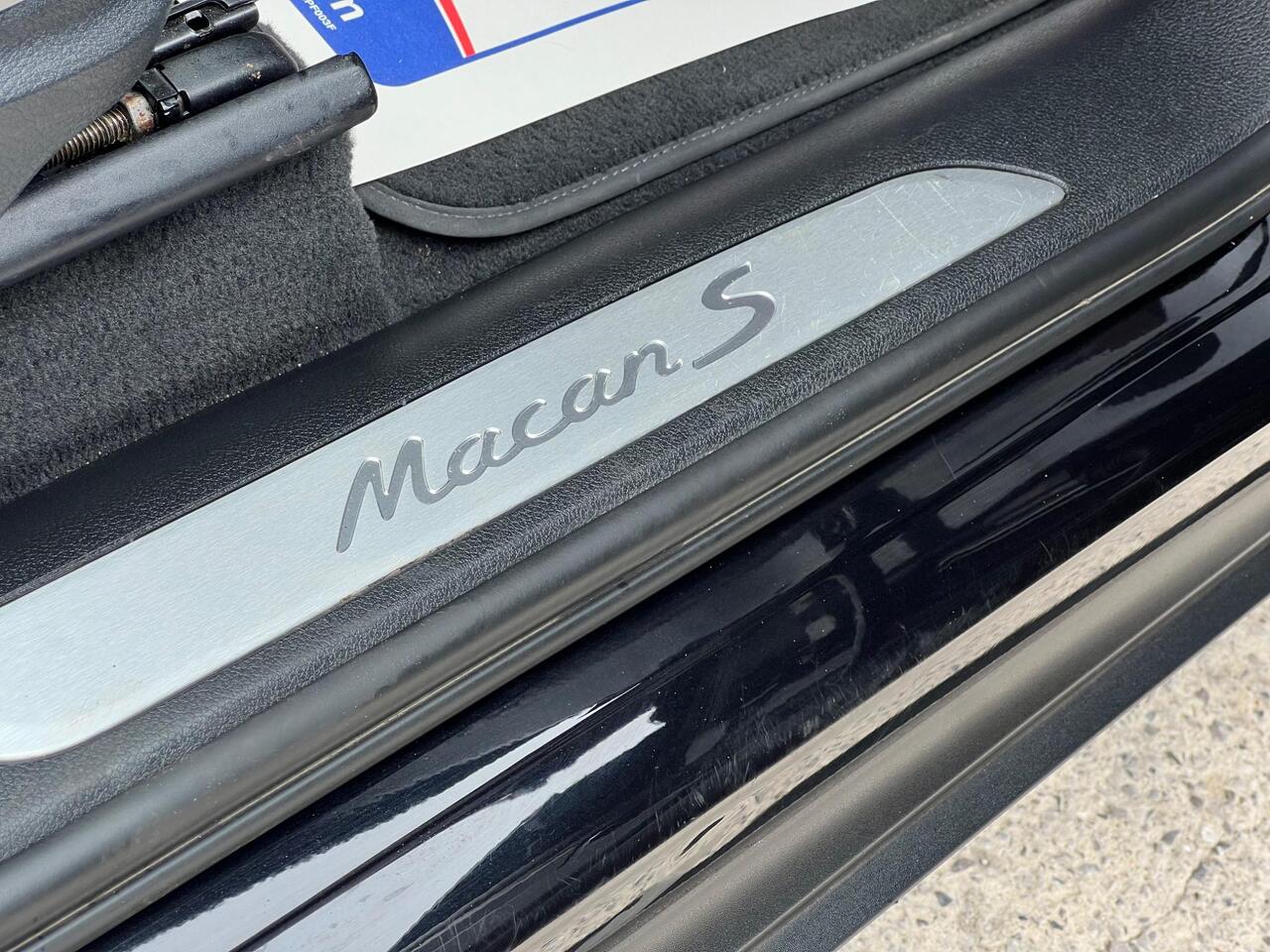 Used 2015 Porsche Macan for sale in Sheffield