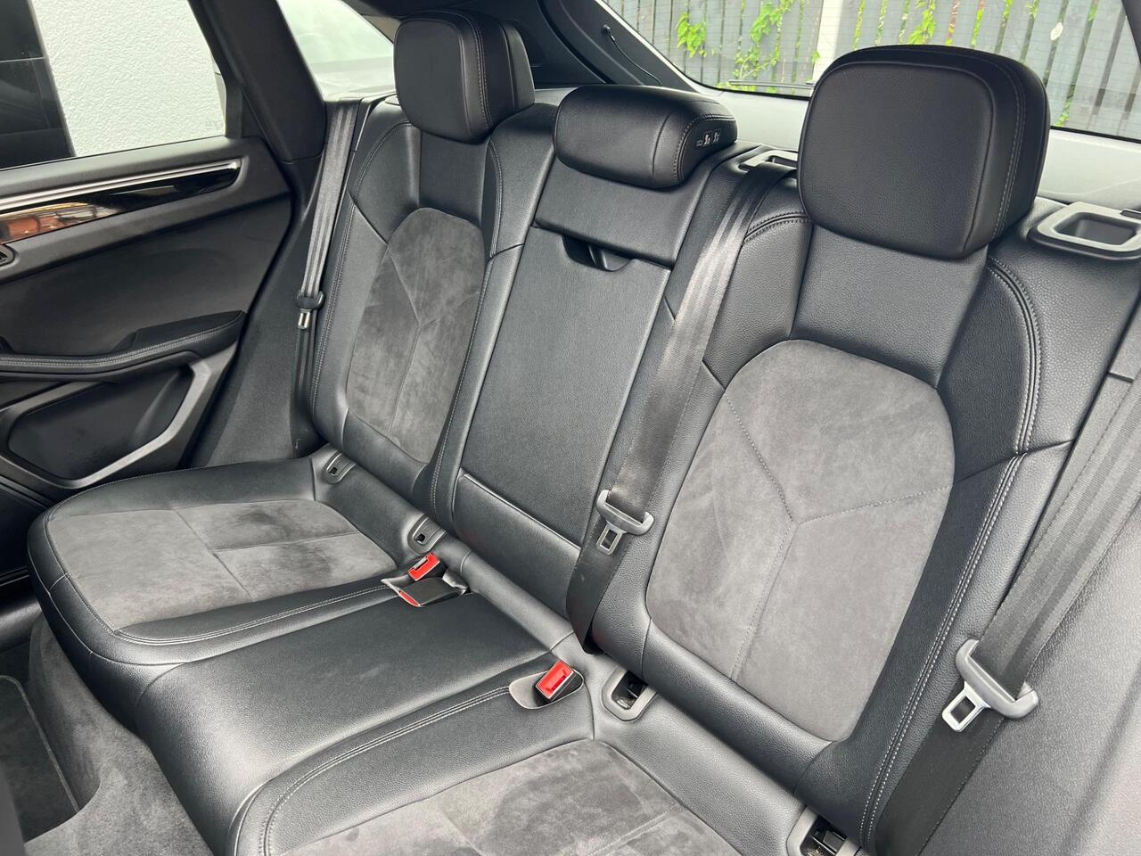 Used 2015 Porsche Macan for sale in Sheffield