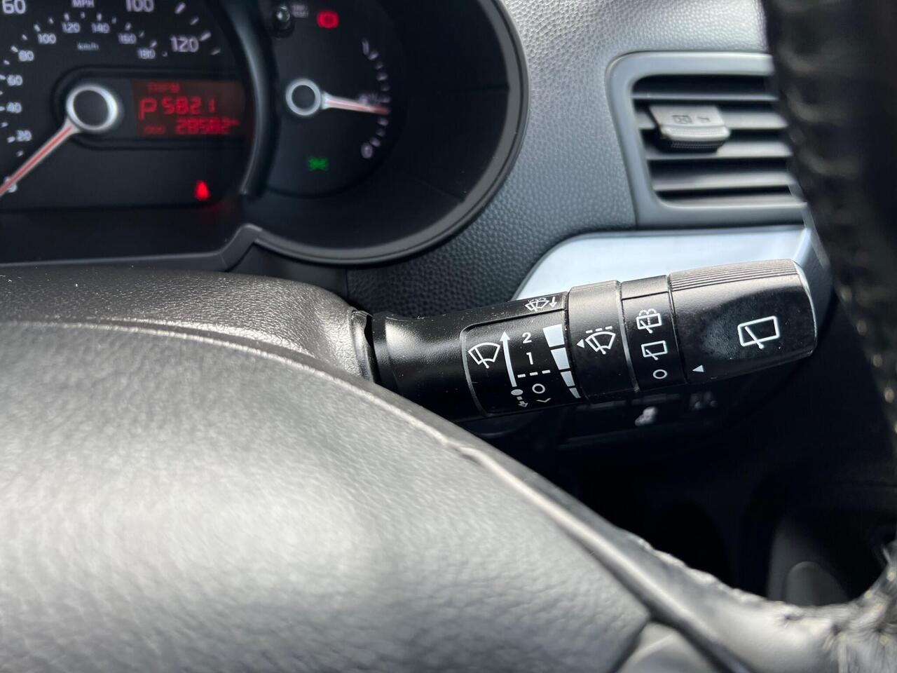 Used 2013 Kia Picanto for sale in Sheffield