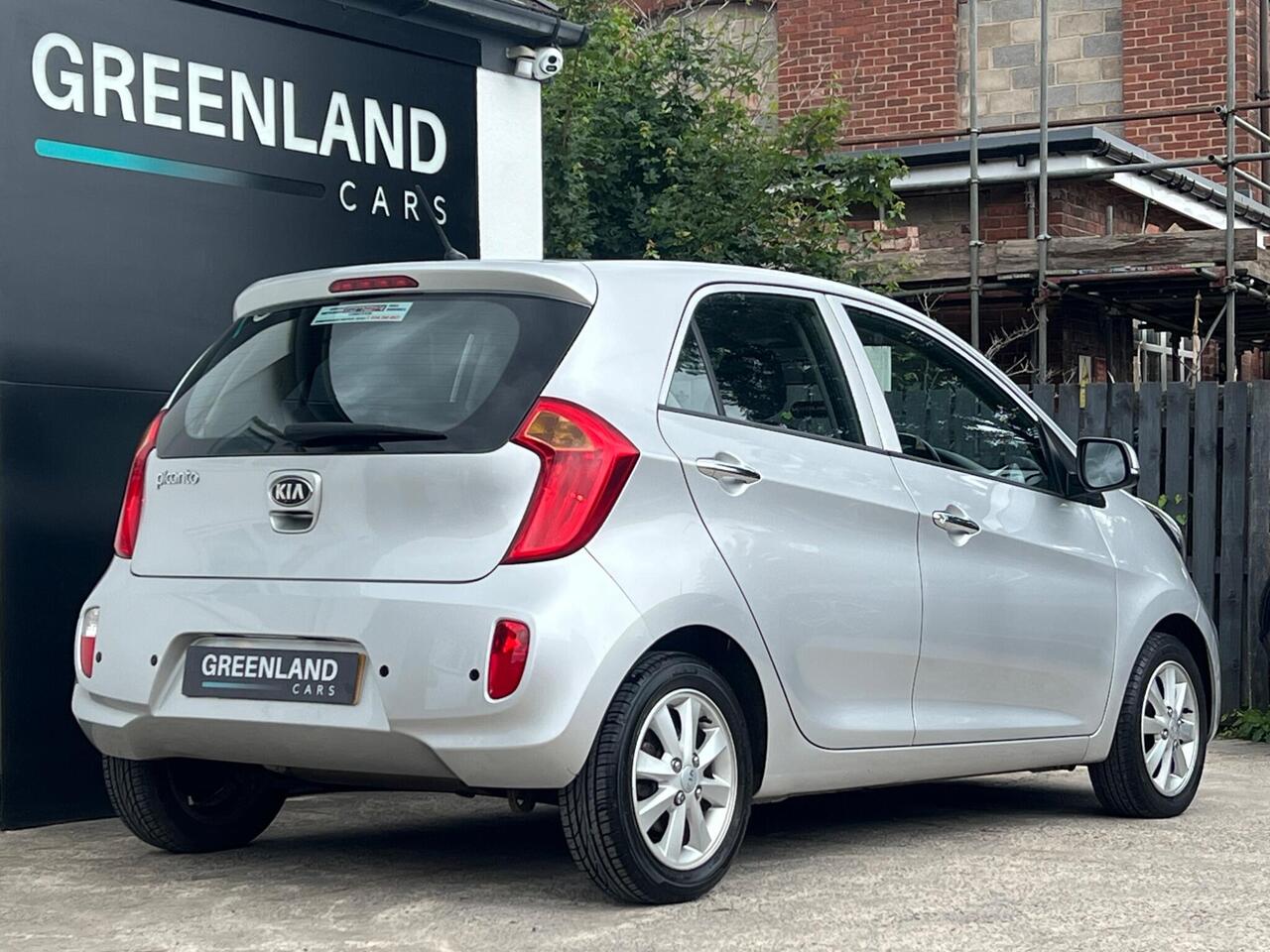 Used 2013 Kia Picanto for sale in Sheffield