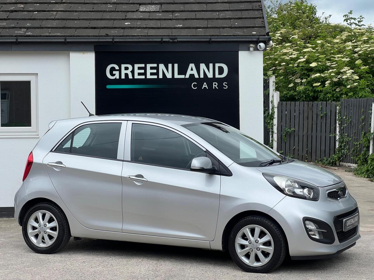 Used 2013 Kia Picanto for sale in Sheffield