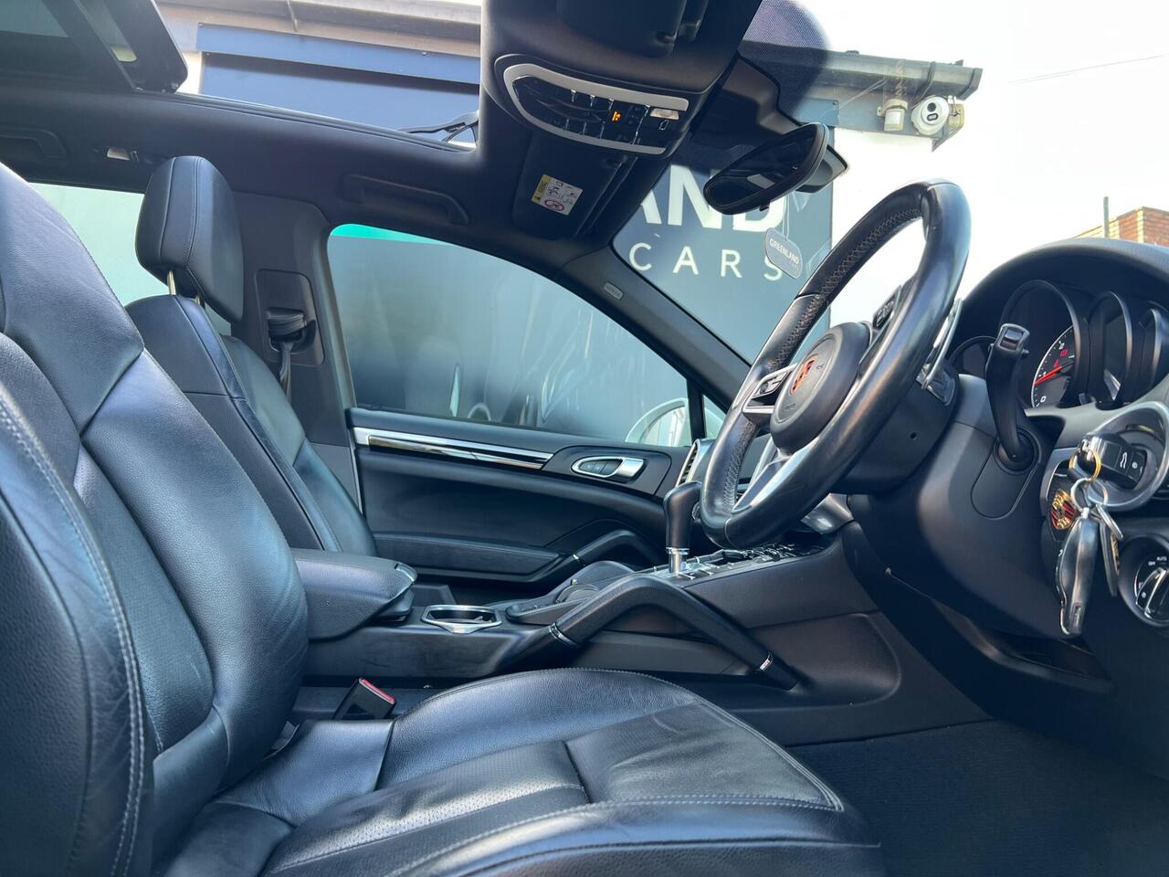 Used 2016 Porsche Cayenne for sale in Sheffield