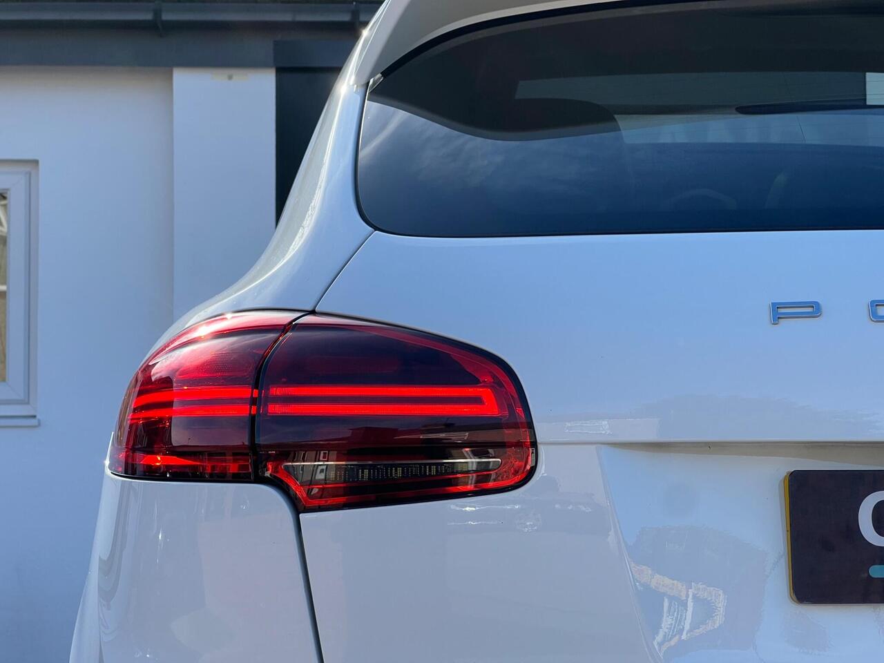 Used 2016 Porsche Cayenne for sale in Sheffield