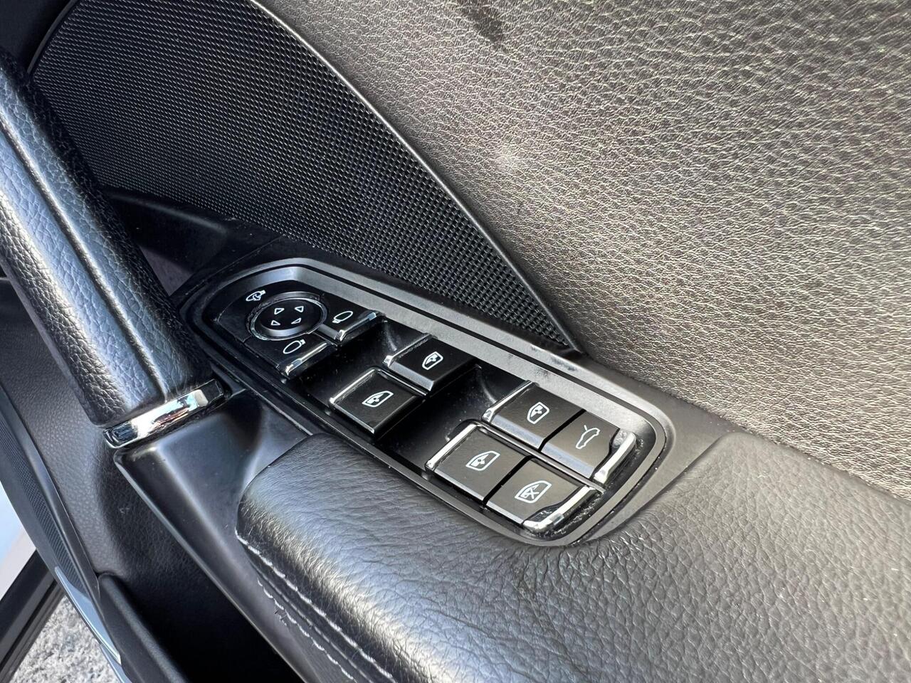 Used 2016 Porsche Cayenne for sale in Sheffield