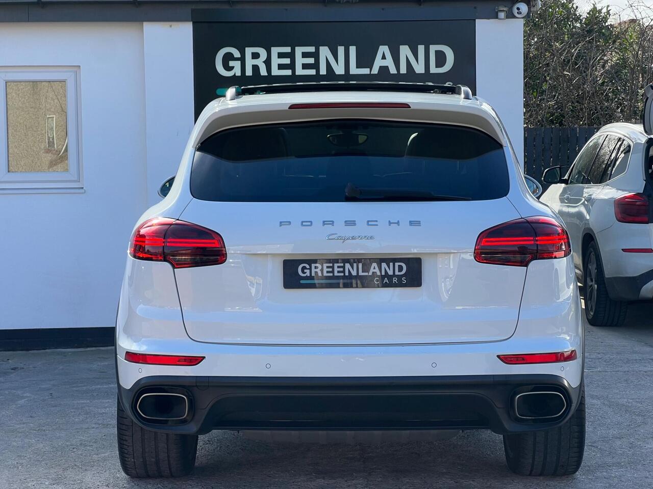 Used 2016 Porsche Cayenne for sale in Sheffield