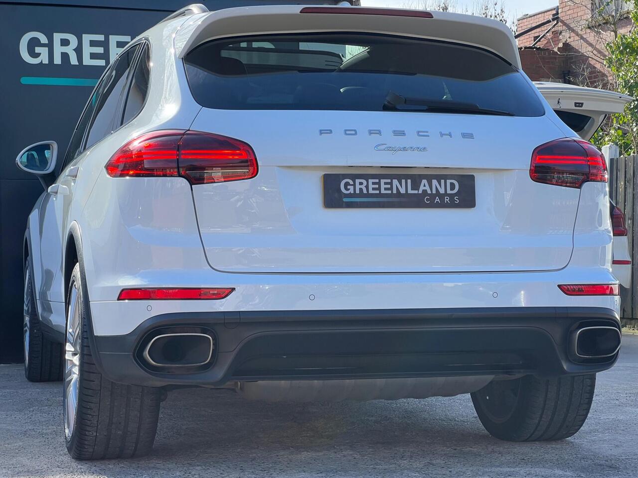 Used 2016 Porsche Cayenne for sale in Sheffield