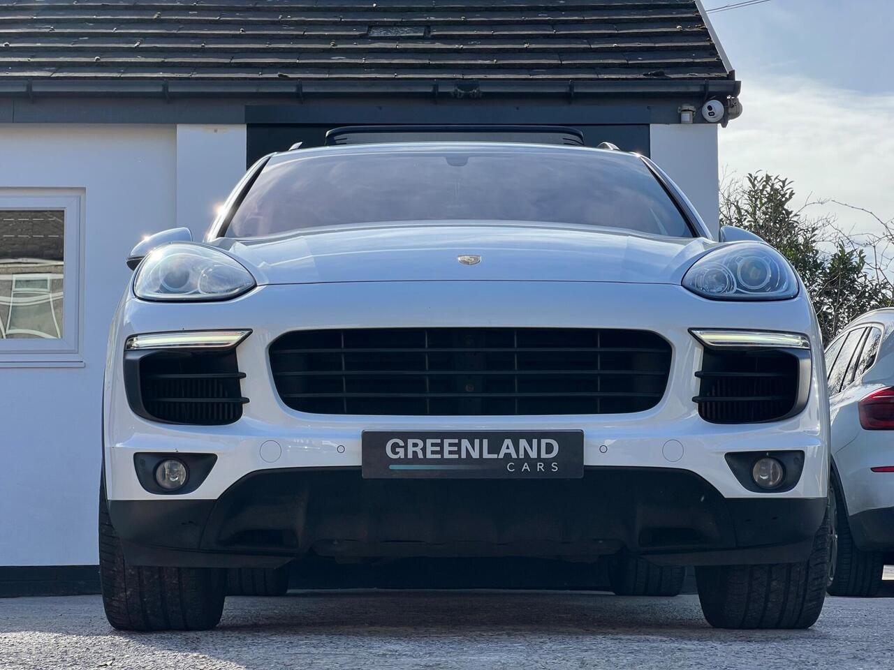 Used 2016 Porsche Cayenne for sale in Sheffield