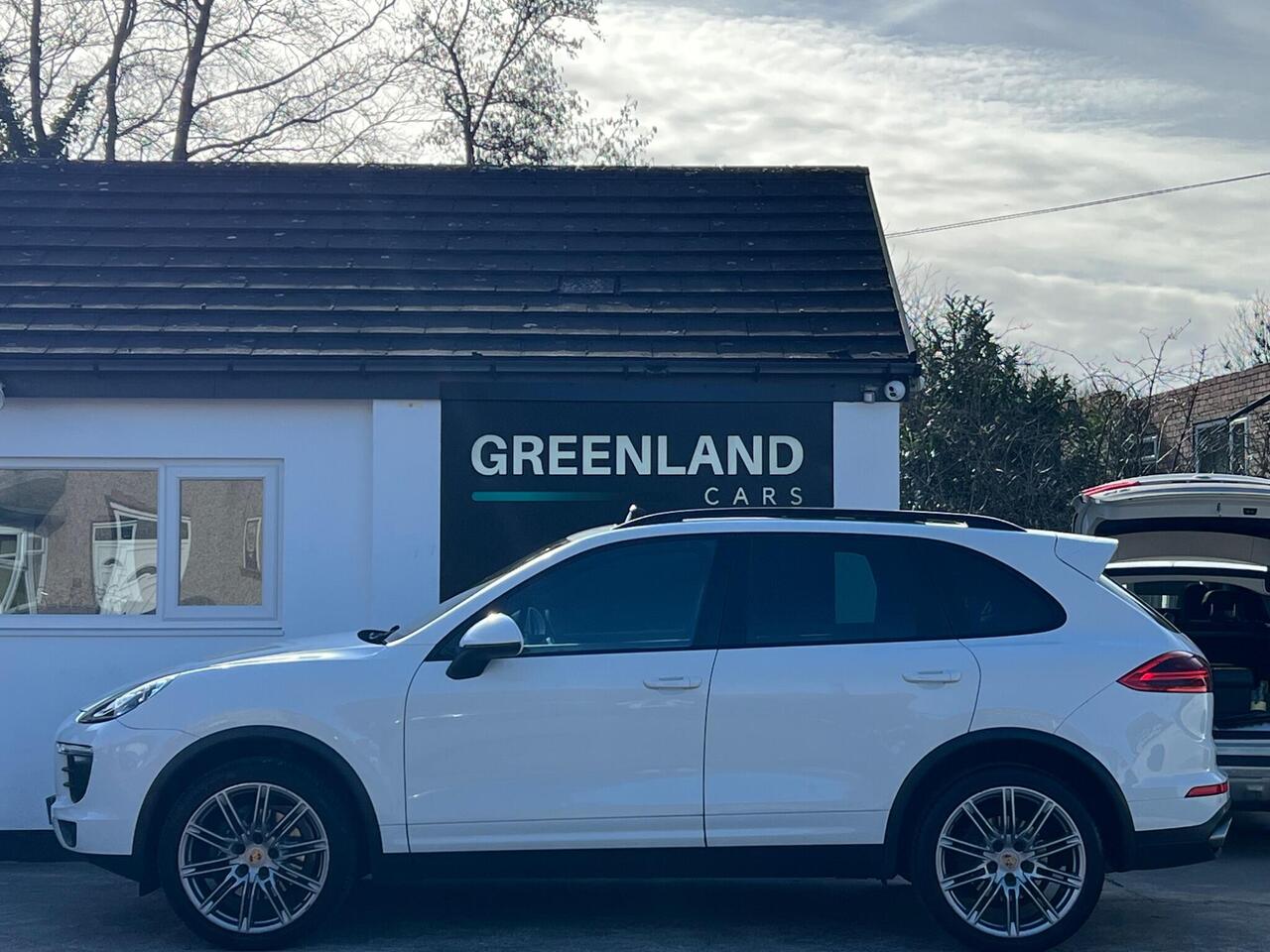 Used 2016 Porsche Cayenne for sale in Sheffield