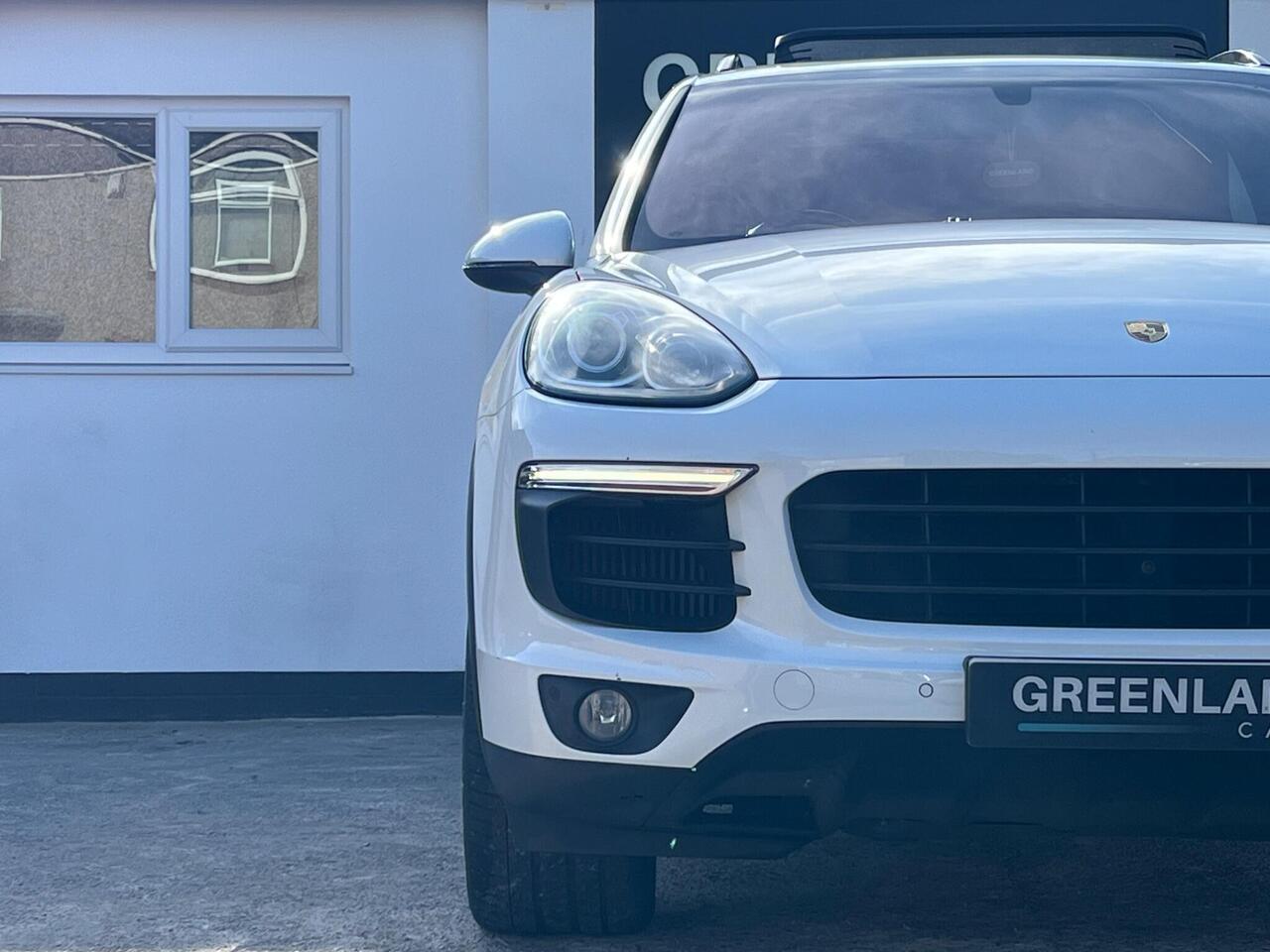 Used 2016 Porsche Cayenne for sale in Sheffield