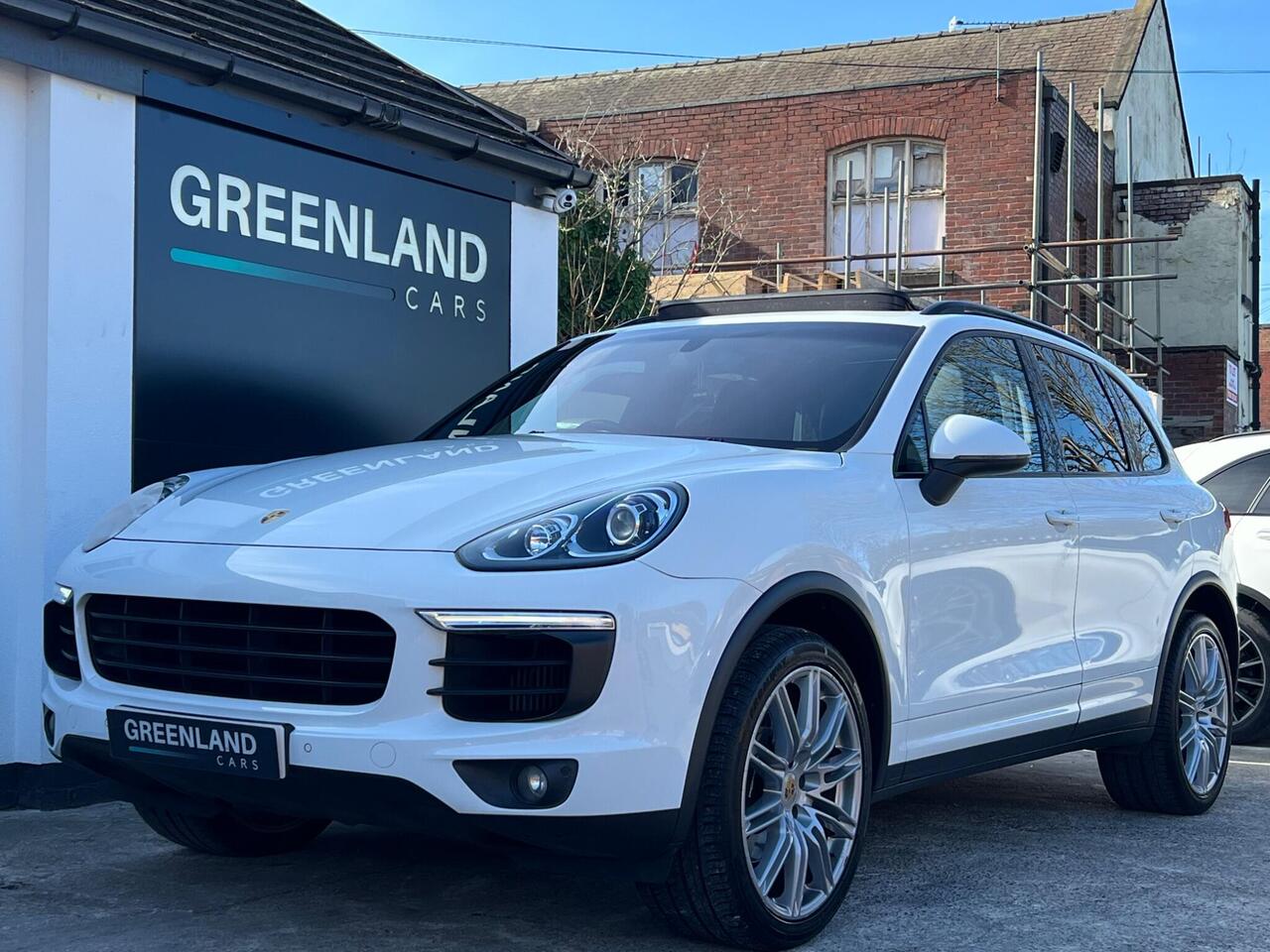 Used 2016 Porsche Cayenne for sale in Sheffield