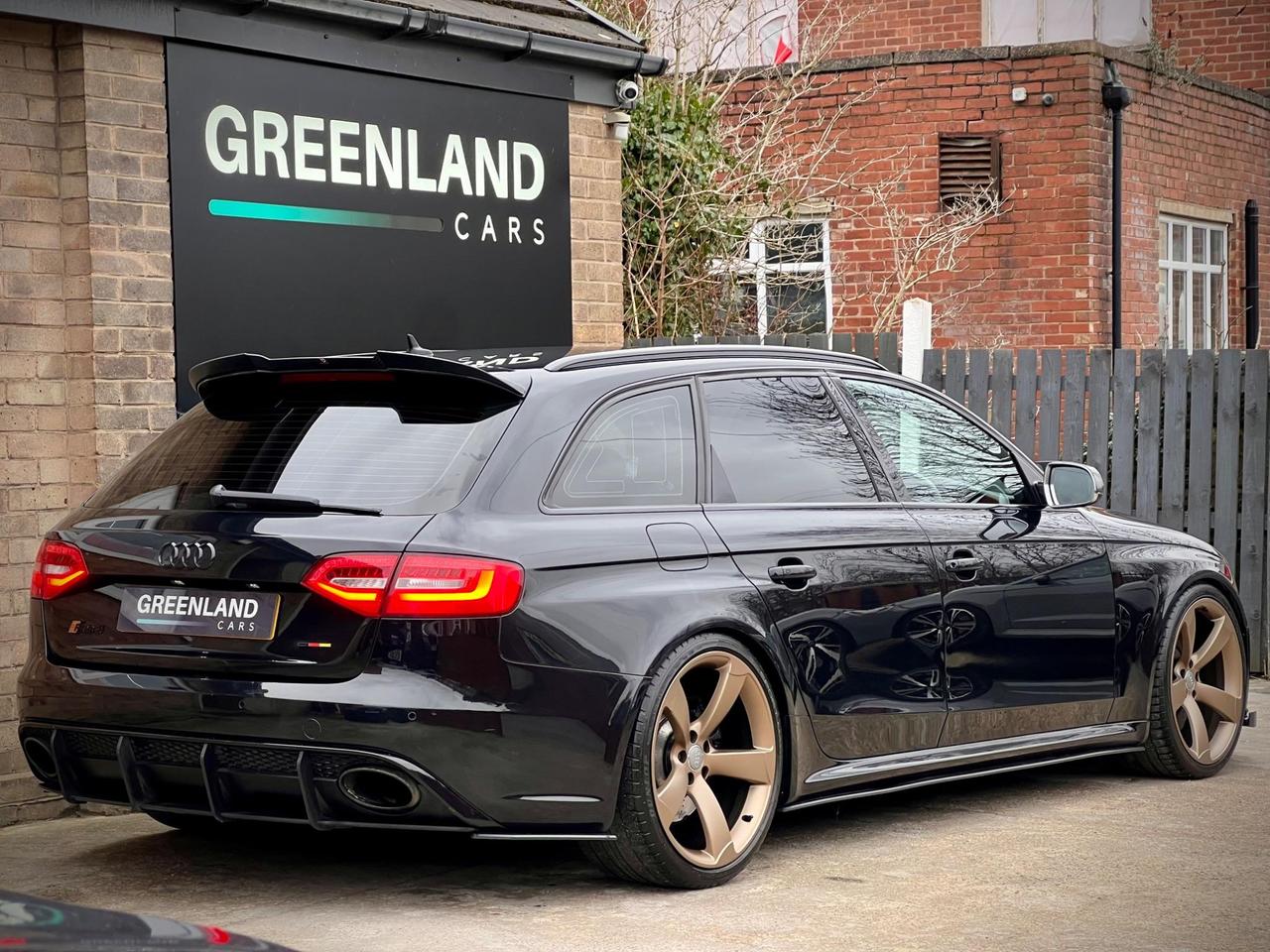 Used 2014 Audi RS4 Avant for sale in Sheffield