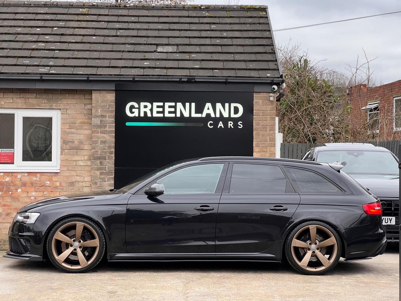 Used 2014 Audi RS4 Avant for sale in Sheffield