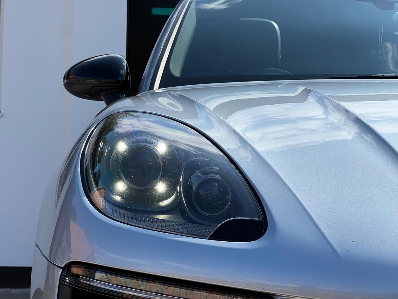Used 2015 Porsche Macan for sale in Sheffield