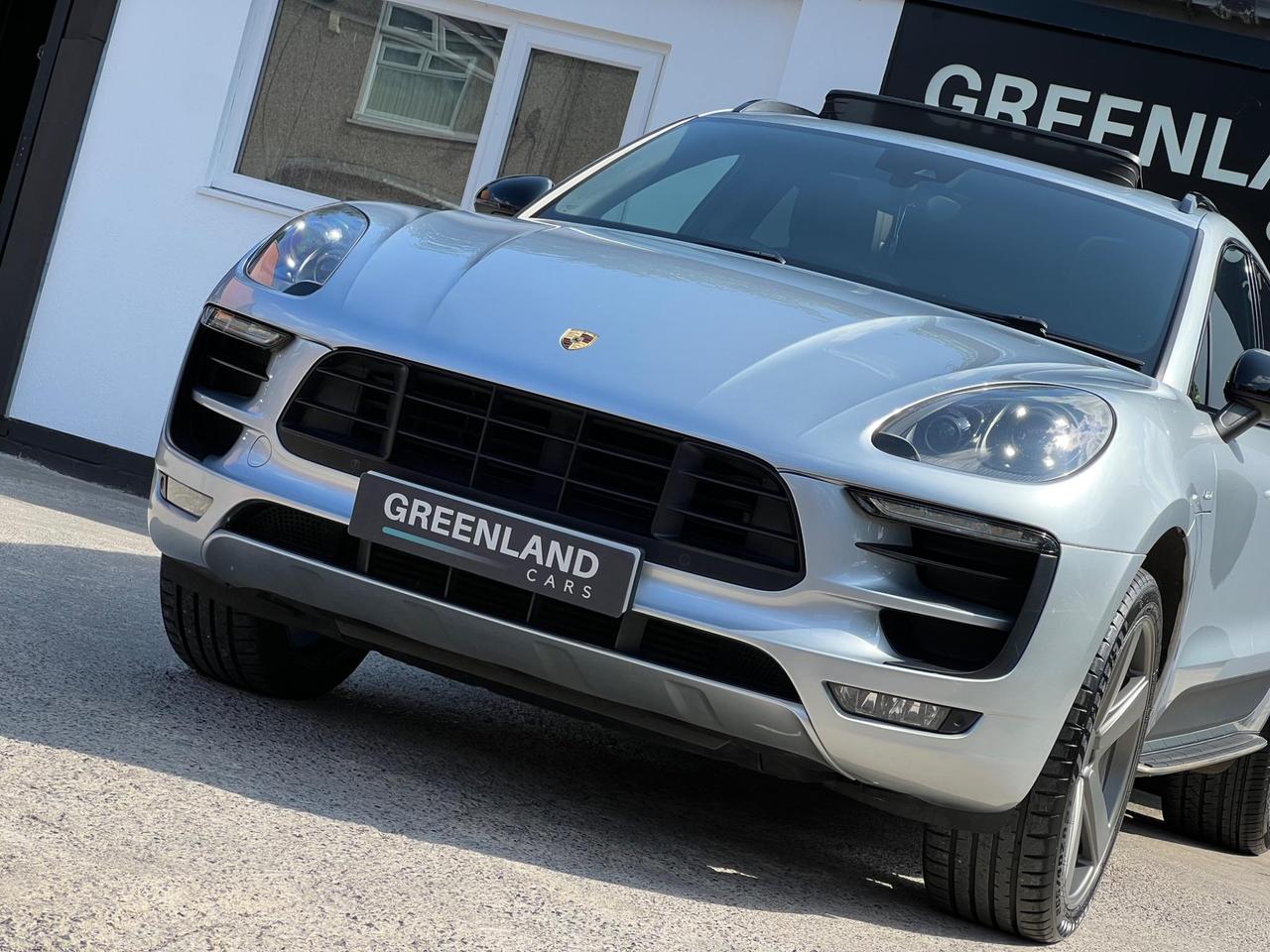 Used 2015 Porsche Macan for sale in Sheffield